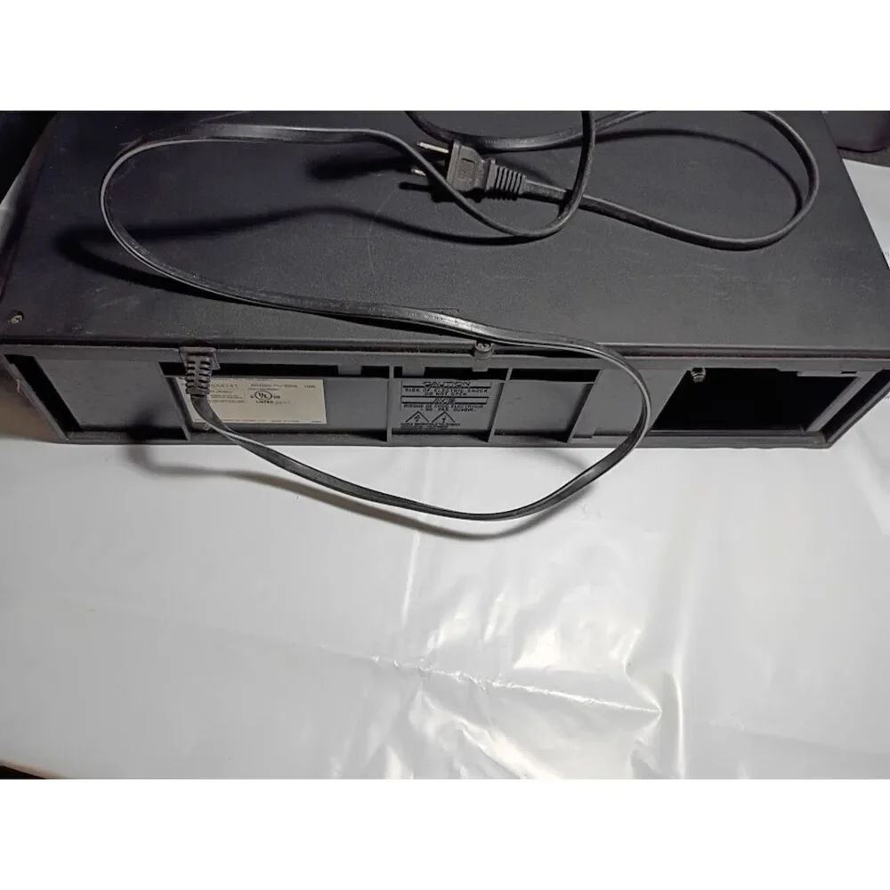 JVC VCR Model HR-J692U Tested & Works